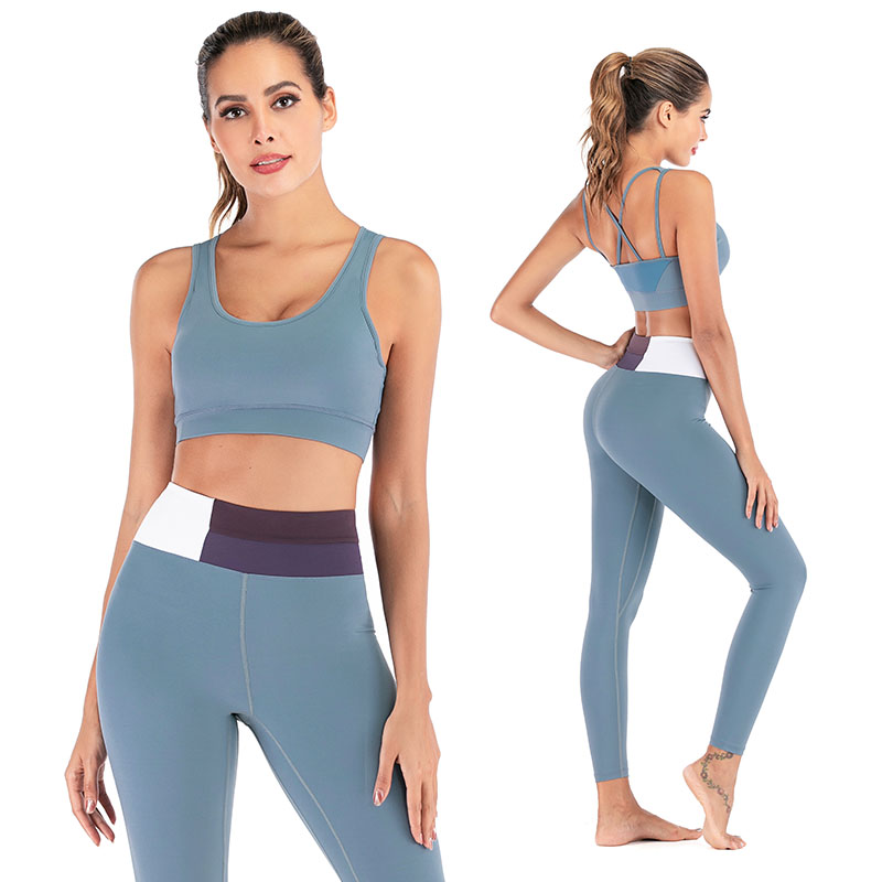 Thực hiện Sports Bra Yoga Leggins